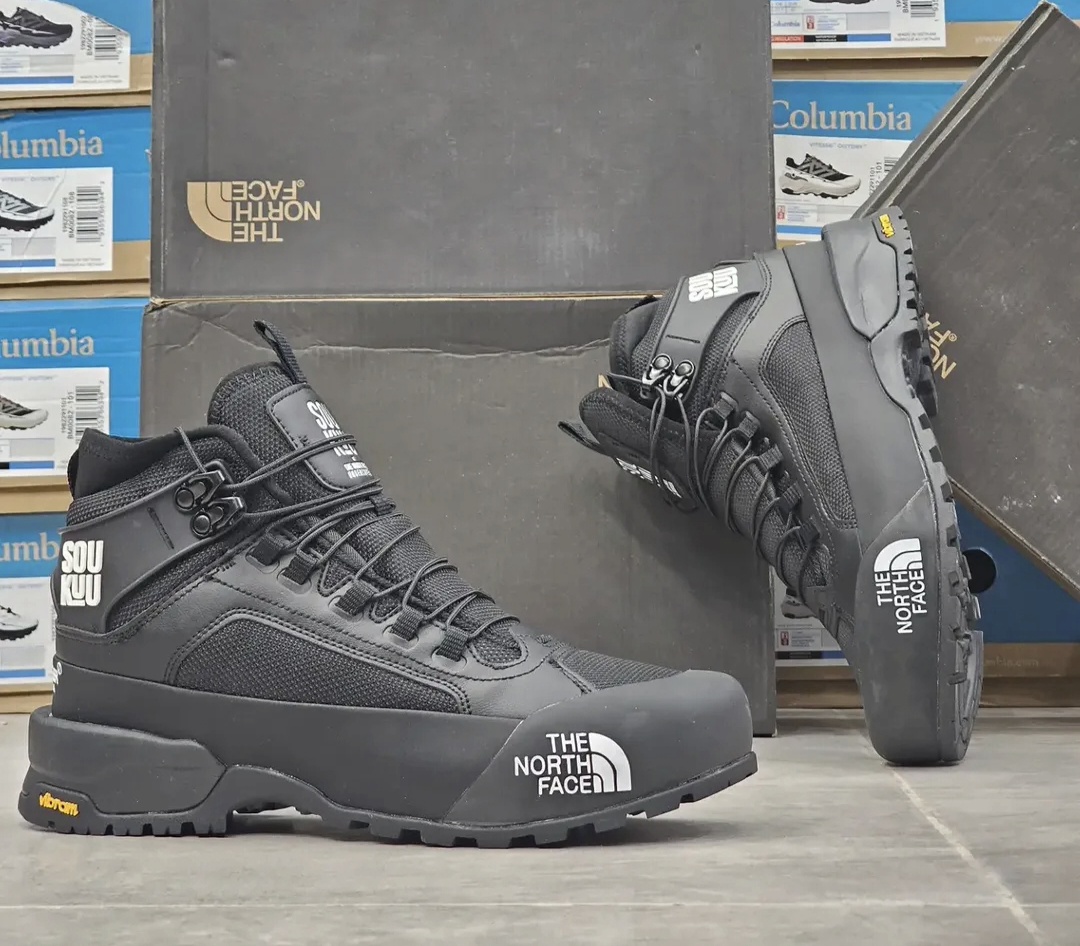 بوت نورث فیس مسترکوالیتی The North Face SOUKUUضد آب و رویه گورتکس زیره ویبرام ساخت ویتنام وارداتی سایز ۴۰ الی ۴۵ضمانت کیفیت کالا فروش تکی و عمده