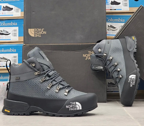 بوت نورث فیس مسترکوالیتی The North Face SOUKUUضد آب و رویه گورتکس زیره ویبرام ساخت ویتنام وارداتی سایز ۴۰ الی ۴۵ضمانت کیفیت کالا فروش تکی و عمده