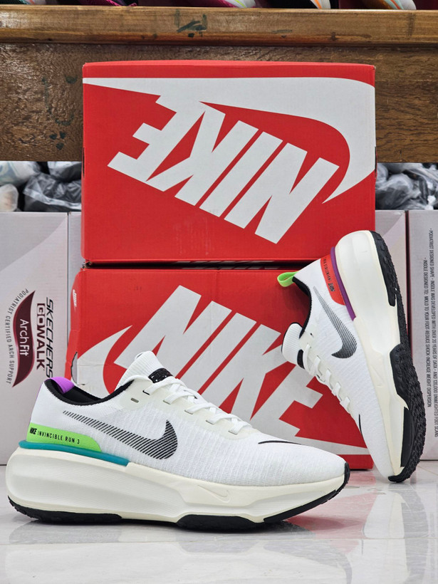 کتونی نایک زوم ایکس اینوینسیبل ران3 /Nike ZoomX Invincible Run 3 ساخت ویتنام وارداتی سایز 39 الی۴۵ فروش تکی وعمده ضمانت اصالت کالا کیفیت مسترکوالیتی A