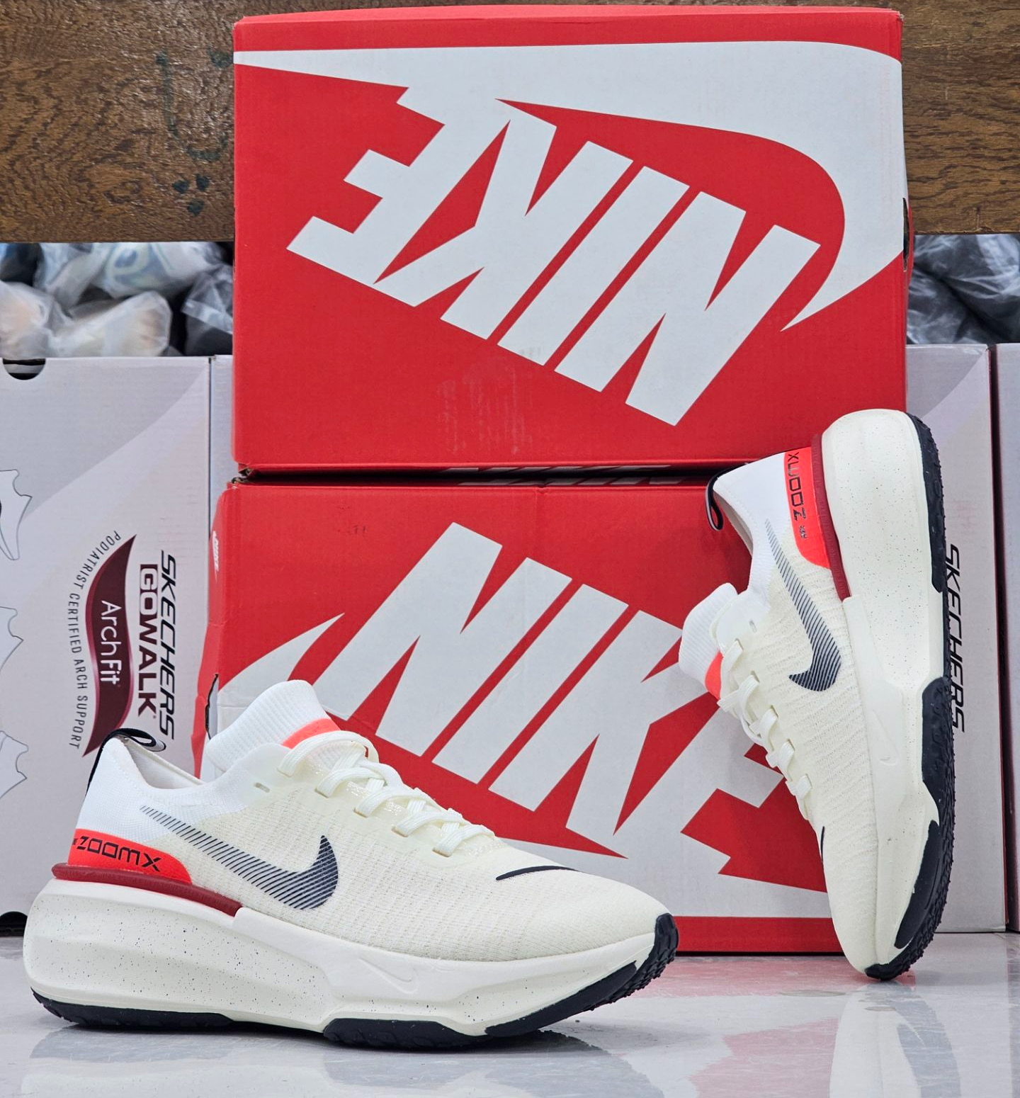 کتونی نایک زوم ایکس اینوینسیبل ران3 /Nike ZoomX Invincible Run 3 ساخت ویتنام وارداتی سایز 39 الی۴۵ فروش تکی وعمده ضمانت اصالت کالا کیفیت مسترکوالیتی A