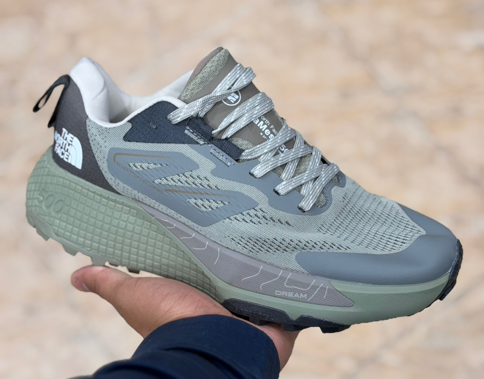 کتونی نورث فیس آلتامسا ۵۰۰ مسترکوالیتی North Face Altamesa 500ساخت ویتنام وارداتی سایز ۴۰ الی ۴۵ضمانت کیفیت کالا فروش تکی و عمده