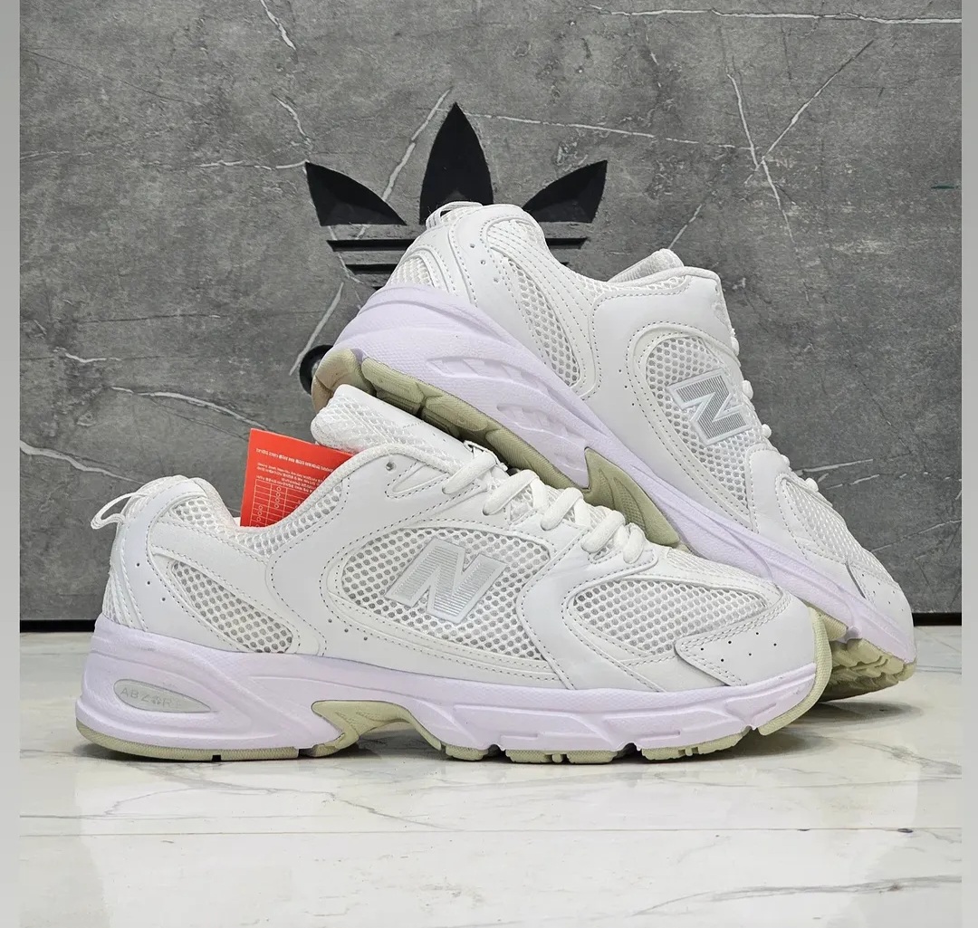 کتونی نیوبالانس ۵۳۰مسترکوالیتی Newbalance 530ساخت ویتنام وارداتی سایز۳۷ الی ۴۵فروش تکی و عمده ضمانت اصالت کالا بالاترین کیفیت درجه ۱