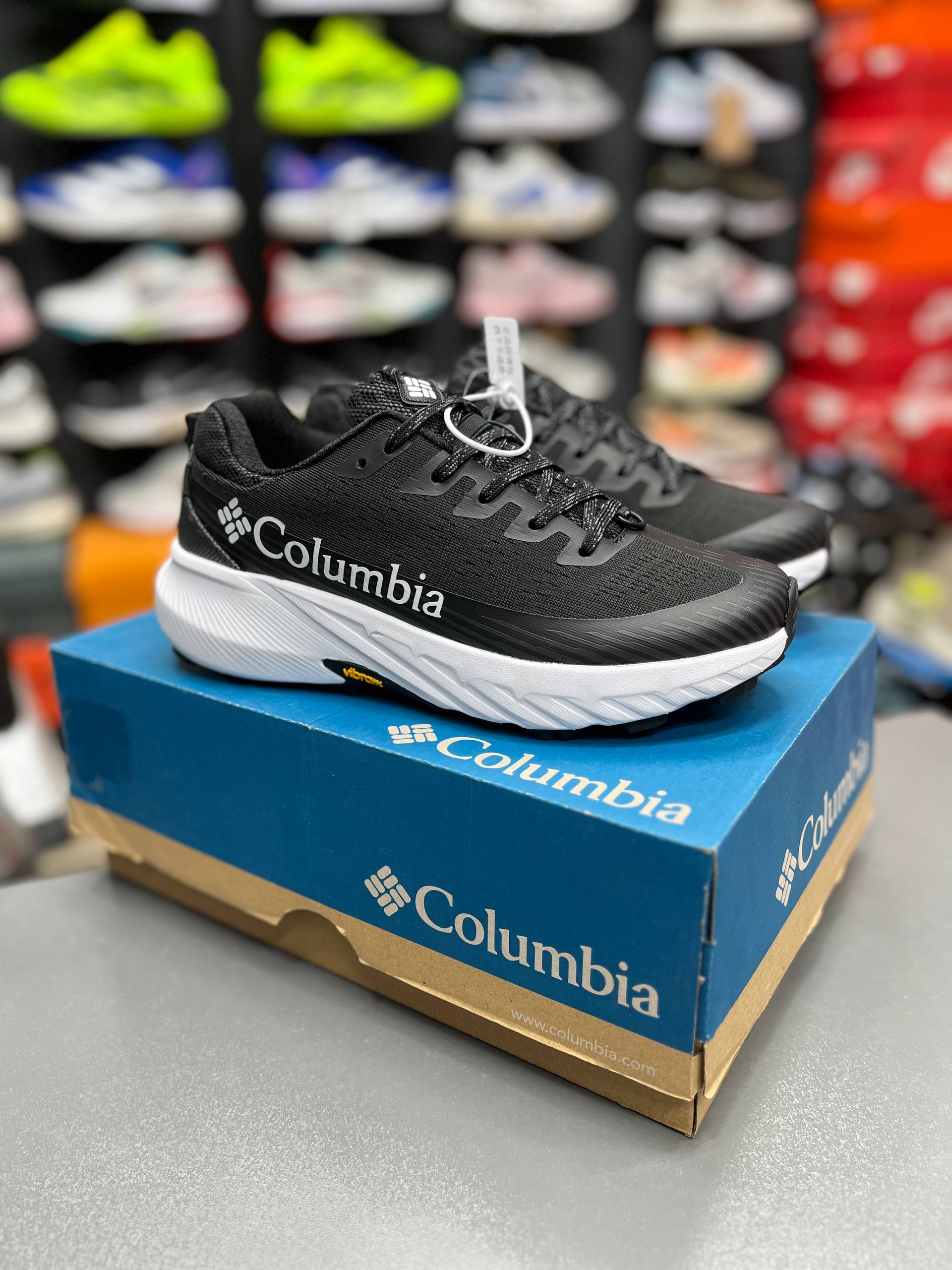 کتونی طبیعتگردی کلمبیا زیره ویبرام مسترکوالیتی Columbia GORE-TEXساخت ویتنام وارداتی سایز ۴۰ الی ۴۵ رویه گورتکس ضمانت کیفیت کالا فروش تکی و عمده
