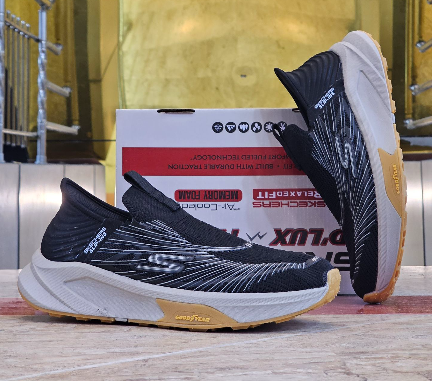 کتونی اسکیچرز بدون بند اسلیپ مسترکوالیتیSkechers Slip-insوارداتی ساخت ویتنام طبی و بدون بند سایز۴۰ الی ۴۵ فروش تکی و عمده ضمانت کیفیت کالا