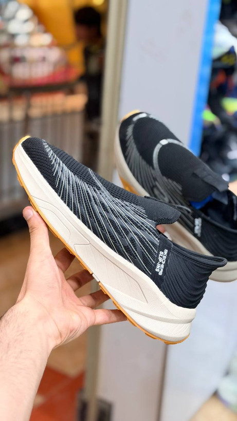 کتونی اسکیچرز بدون بند اسلیپ مسترکوالیتیSkechers Slip-insوارداتی ساخت ویتنام طبی و بدون بند سایز۴۰ الی ۴۵ فروش تکی و عمده ضمانت کیفیت کالا