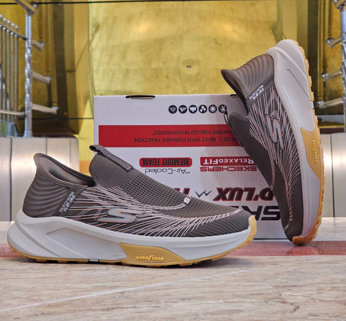 کتونی اسکیچرز بدون بند اسلیپ مسترکوالیتیSkechers Slip-insوارداتی ساخت ویتنام طبی و بدون بند سایز۴۰ الی ۴۵ فروش تکی و عمده ضمانت کیفیت کالا