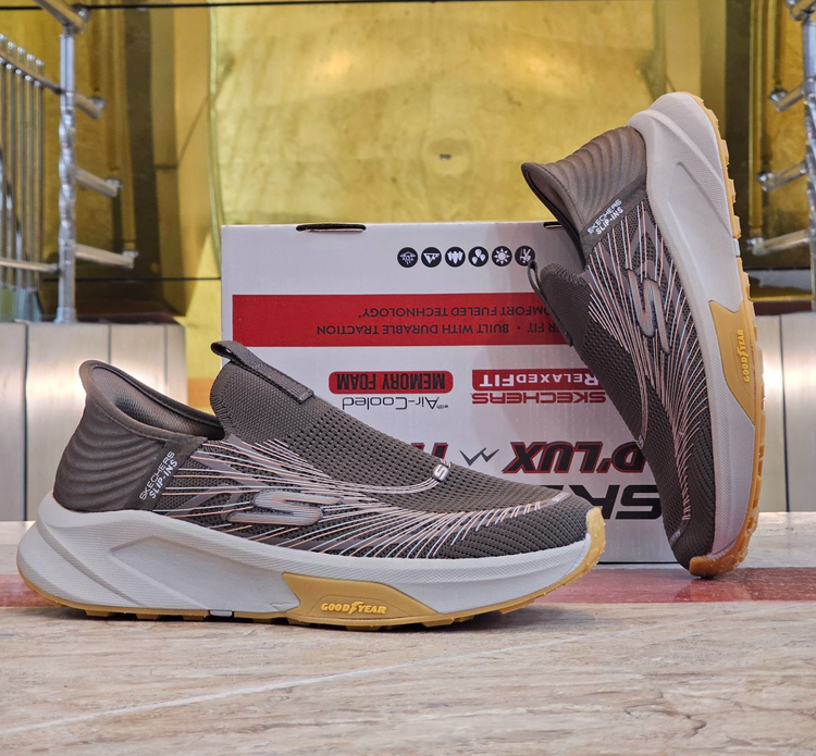 کتونی اسکیچرز بدون بند اسلیپ مسترکوالیتیSkechers Slip-insوارداتی ساخت ویتنام طبی و بدون بند سایز۴۰ الی ۴۵ فروش تکی و عمده ضمانت کیفیت کالا