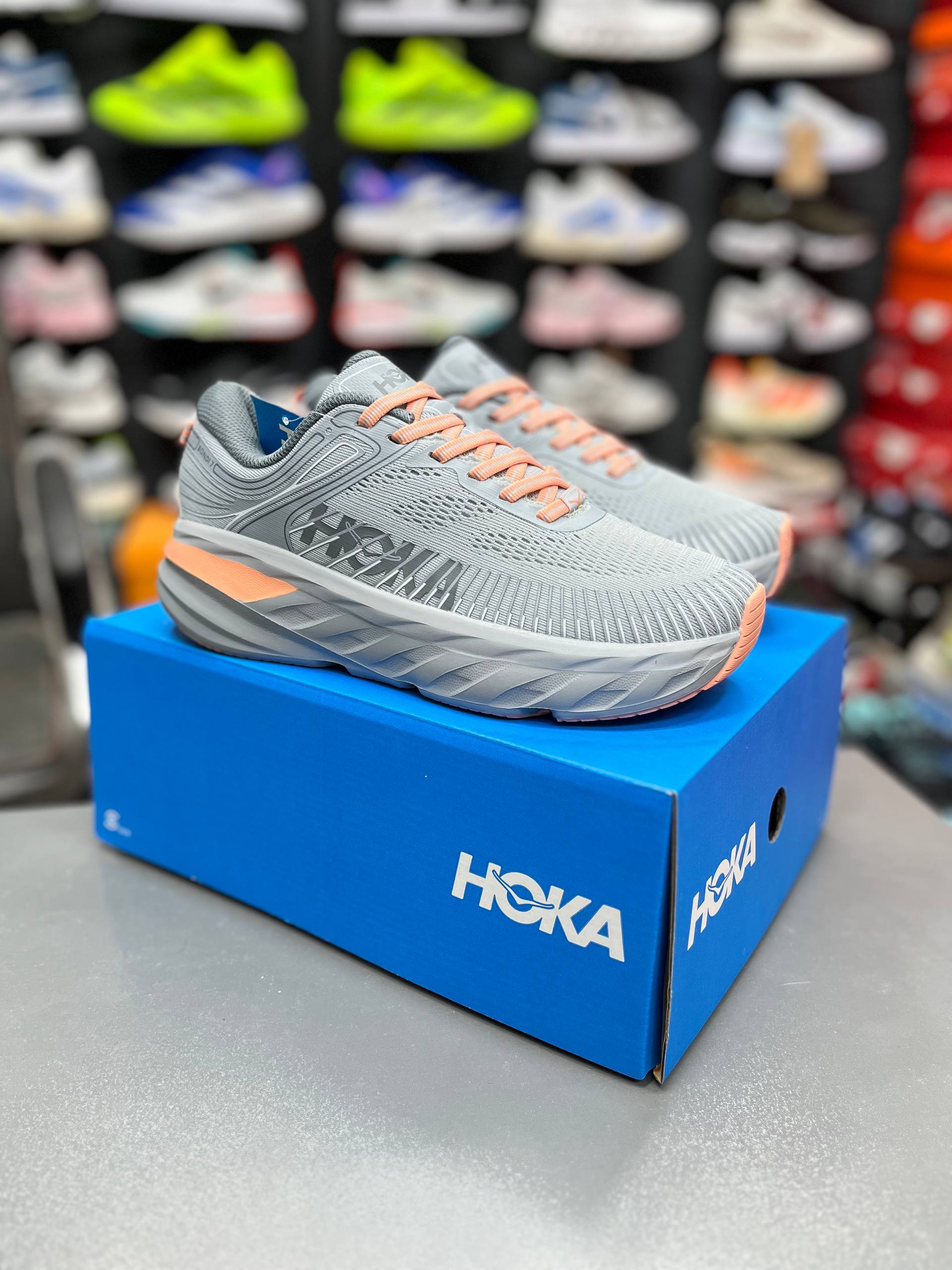 کتونی هوکا باندی ۷مسترکوالیتیHoka Bondi 7ساخت ویتنام وارداتی بالاترین کیفیت درجه ۱ سایز ۴۰ تا ۴۵ فروش تکی و عمده ضمانت کیفیت کالا