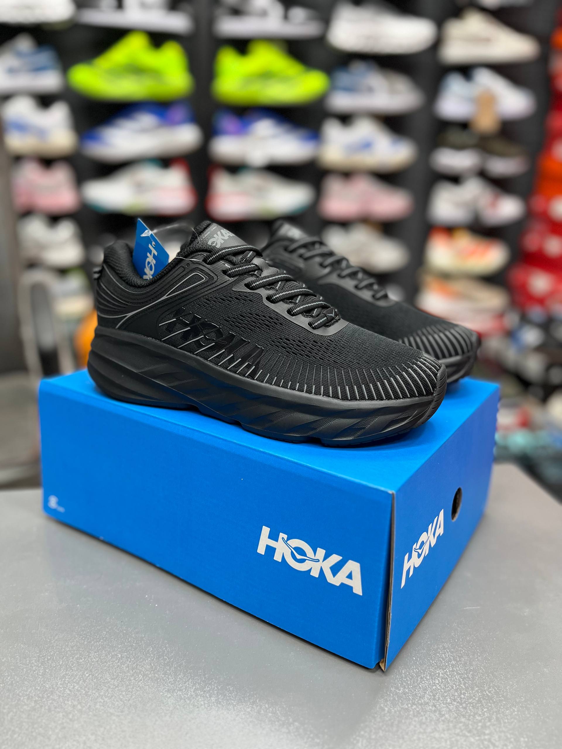 کتونی رانینگ و پیاده رویی هوکا باندی ۷مسترکوالیتیHoka Bondi 7ساخت ویتنام وارداتی بالاترین کیفیت درجه ۱ سایز ۴۰ تا ۴۵ فروش تکی و عمده ضمانت کیفیت کالا