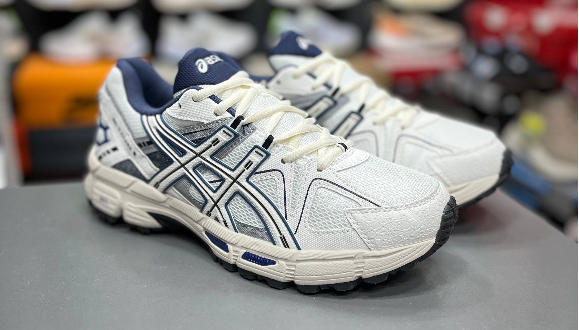 کفش اسیکس کاهانا ۸ مسترکوالیتی asics kahana 8ساخت ویتنام وارداتی سایز۴۰ الی ۴۵ فروش تکی و عمده ضمانت کیفیت کالا