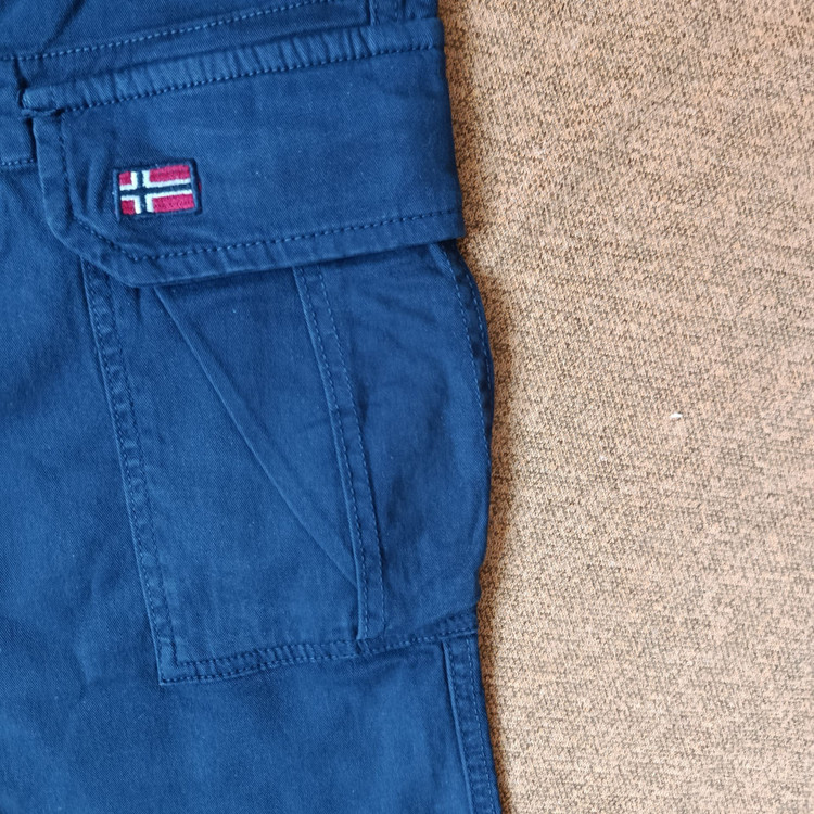 شلوار اورجینال کتان شش جیب برند نورویNORWAY استایل کارگو مدرن، راحت و بادوام سایز 40/42/44/۴۶/۴۸/۵۰/۵۲/۵۴ قد 105 تا 110فروش تکی و عمده ضمانت و کیفیت اورجینال