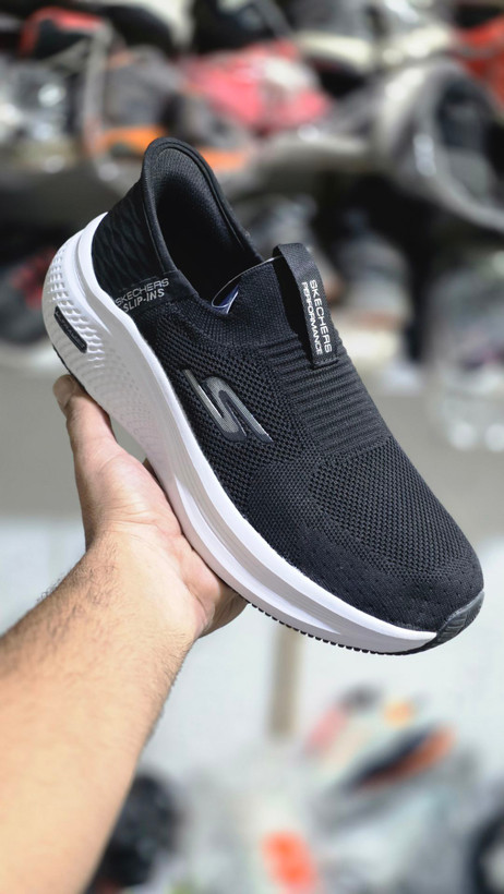 کتونی طبی و راحت اسکیچرزمکس کوشن/Skechers GOwalk Slip-ins/ساخت ویتنام وارداتی فروش تکی و عمده/سایز ۴۲_۴۴ضمانت کیفیت کالا