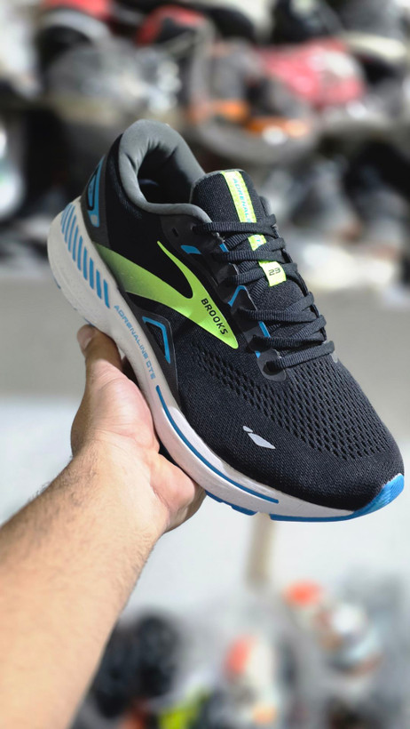 بروکس آدرنالین۲۳ Brooks Adrenaline۲۳ساخت ویتنام وارداتی سایز۴۴فروش تکی و عمده ضمانت کیفیت کالا