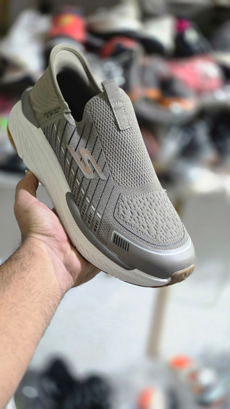 کتونی اسکیچرز بدون بند اسلیپ مسترکوالیتیSkechers Slip-insوارداتی ساخت ویتنام طبی و بدون بند سایز۴۴فروش تکی و عمده ضمانت کیفیت کالا