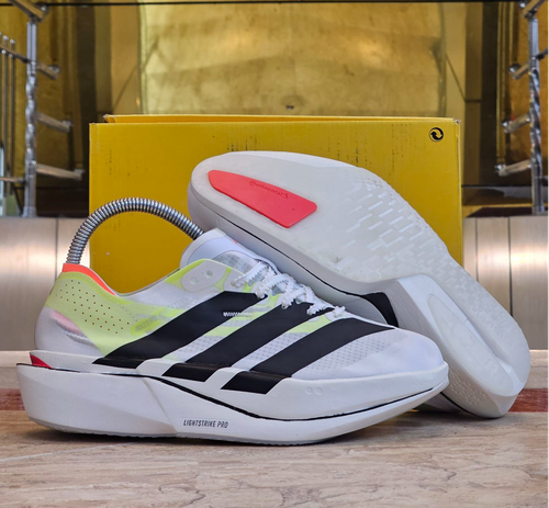کتونی آدیداس آدی زیرو پرو ۵مسترکوالیتیAdidas adizero pro 5ساخت ویتنام وارداتی سایز۴۰ الی ۴۵ ضمانت کیفیت کالا فروش تکی و عمده