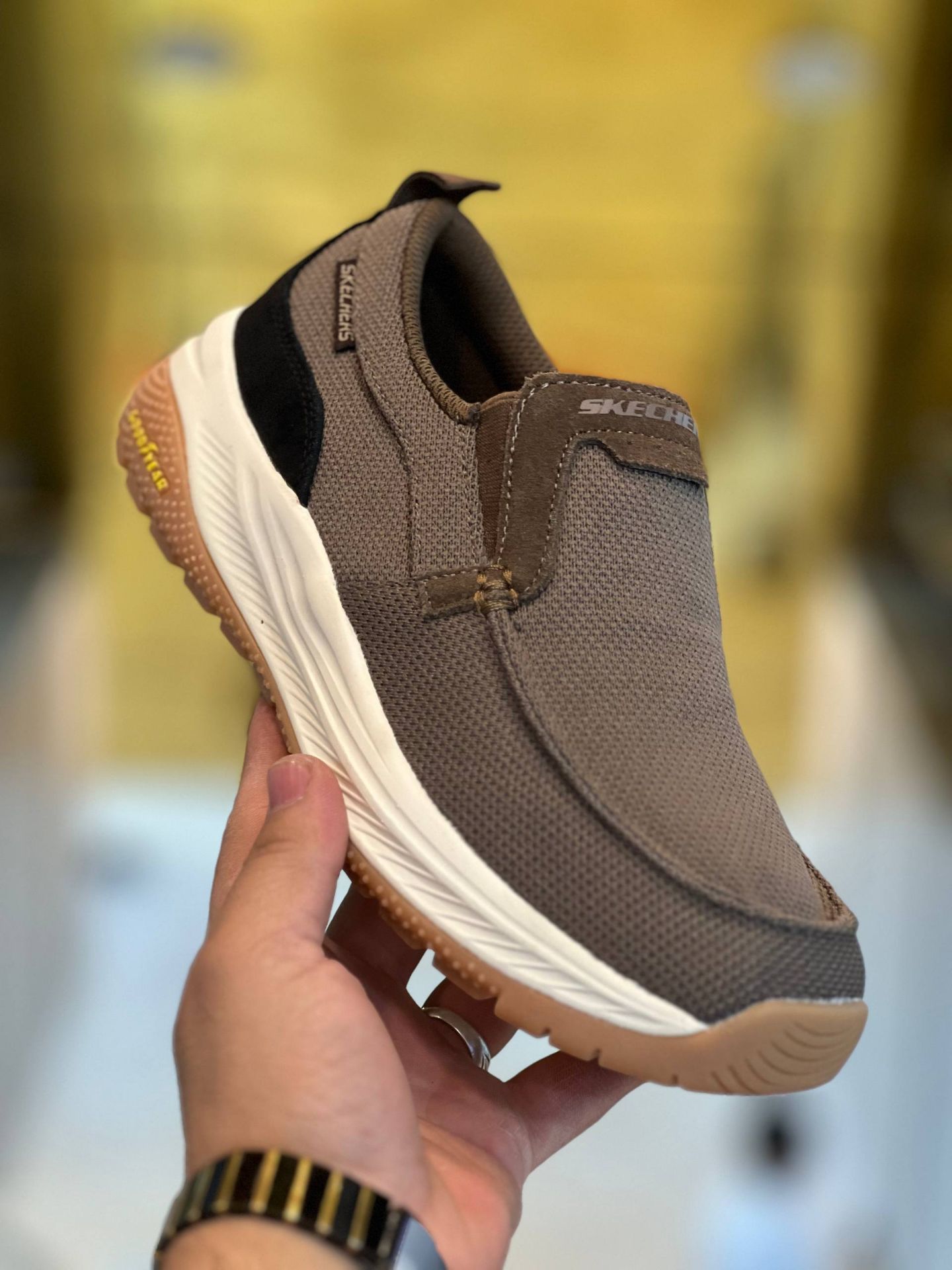 کفش اسکیچرز گودیرSkechers good yearوارداتی ساخت ویتنام سایز ۴۰الی ۴۵ فروش تکی وعمده ضمانت کیفیت کالا