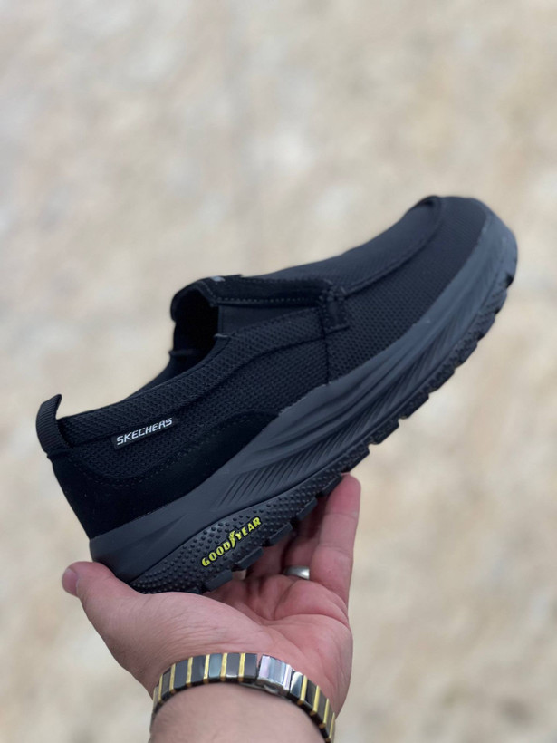 کفش اسکیچرز گودیرSkechers good yearوارداتی ساخت ویتنام سایز ۴۰الی ۴۵ فروش تکی وعمده ضمانت کیفیت کالا