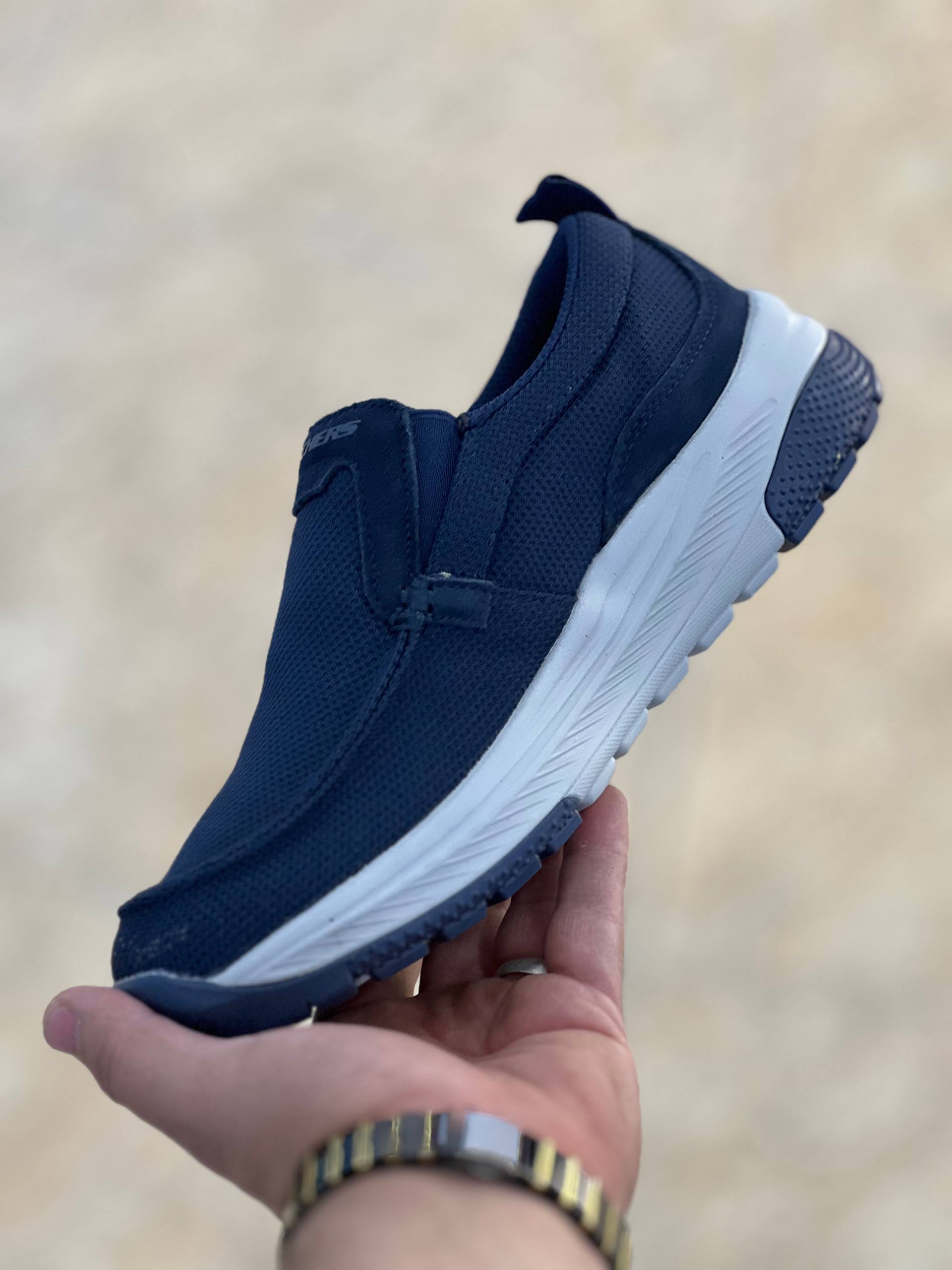 کتونی اسکیچرز گودیرSkechers good yearوارداتی ساخت ویتنام سایز ۴۰الی ۴۵ فروش تکی وعمده ضمانت کیفیت کالا