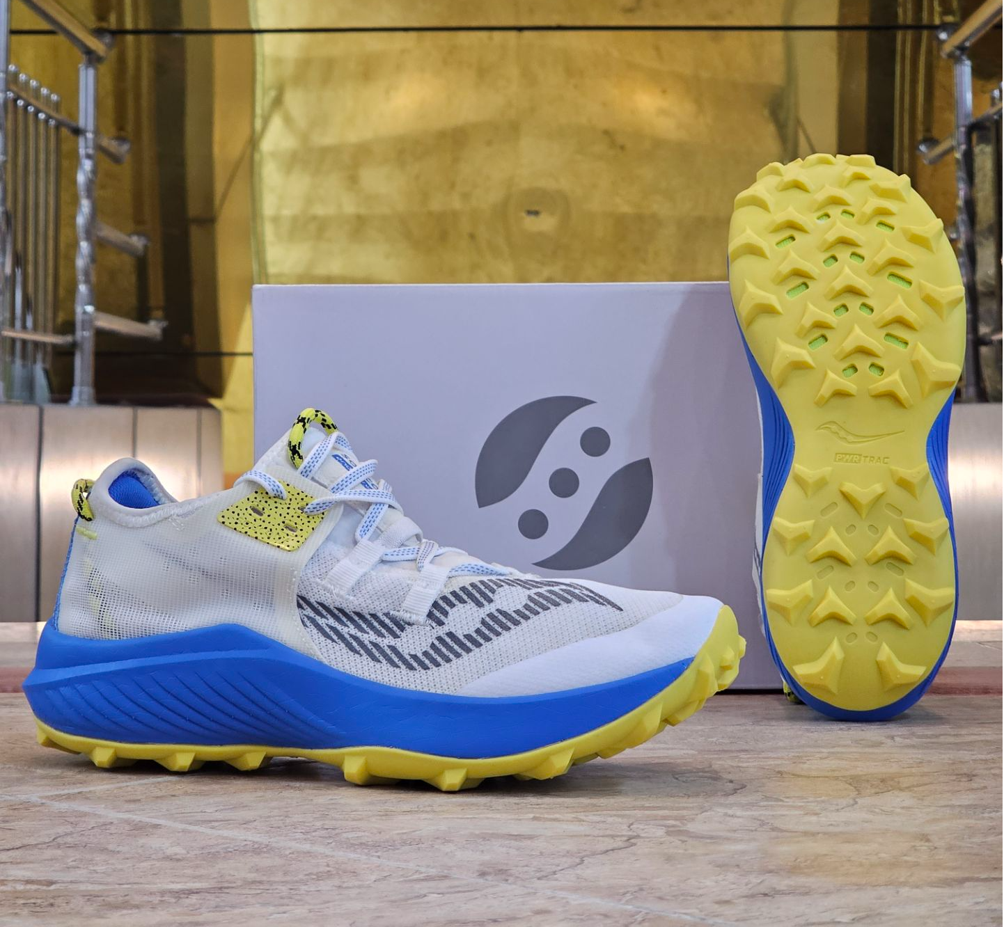 کتونی ساکونی اندورفین ریفت مسترکوالیتی saucony endorphin rift ساخت ویتنام وارداتی سایز ۴۰ الی ۴۵ضمانت کیفیت کالا فروش تکی و عمده
