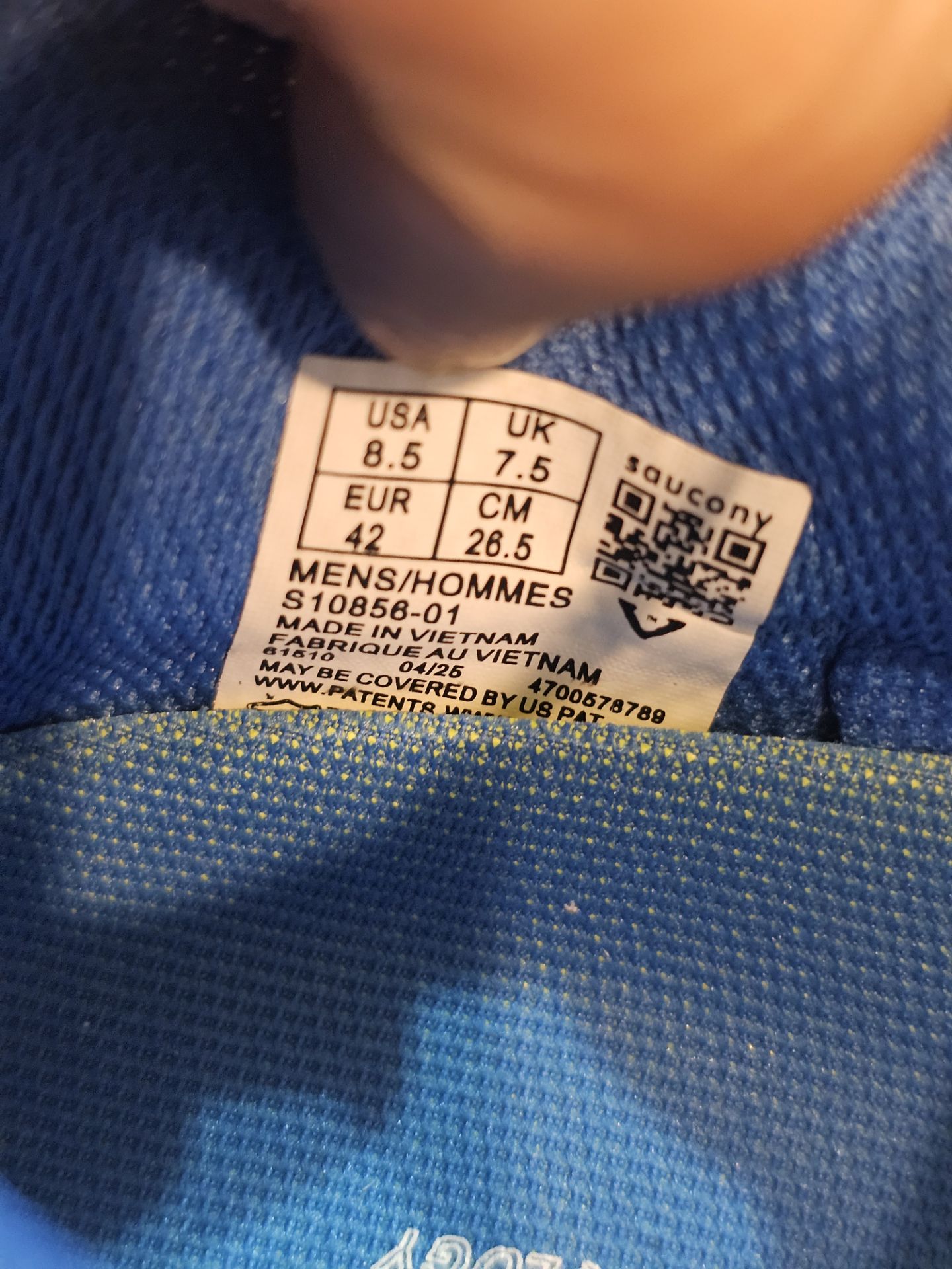 کتونی ساکونی اندورفین ریفت مسترکوالیتی saucony endorphin rift ساخت ویتنام وارداتی سایز ۴۰ الی ۴۵ضمانت کیفیت کالا فروش تکی و عمده