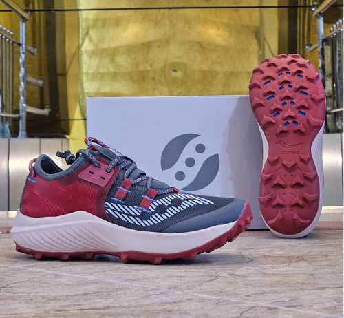 کتونی ساکونی اندورفین ریفت مسترکوالیتی saucony endorphin rift ساخت ویتنام وارداتی سایز ۴۰ الی ۴۵ضمانت کیفیت کالا فروش تکی و عمده