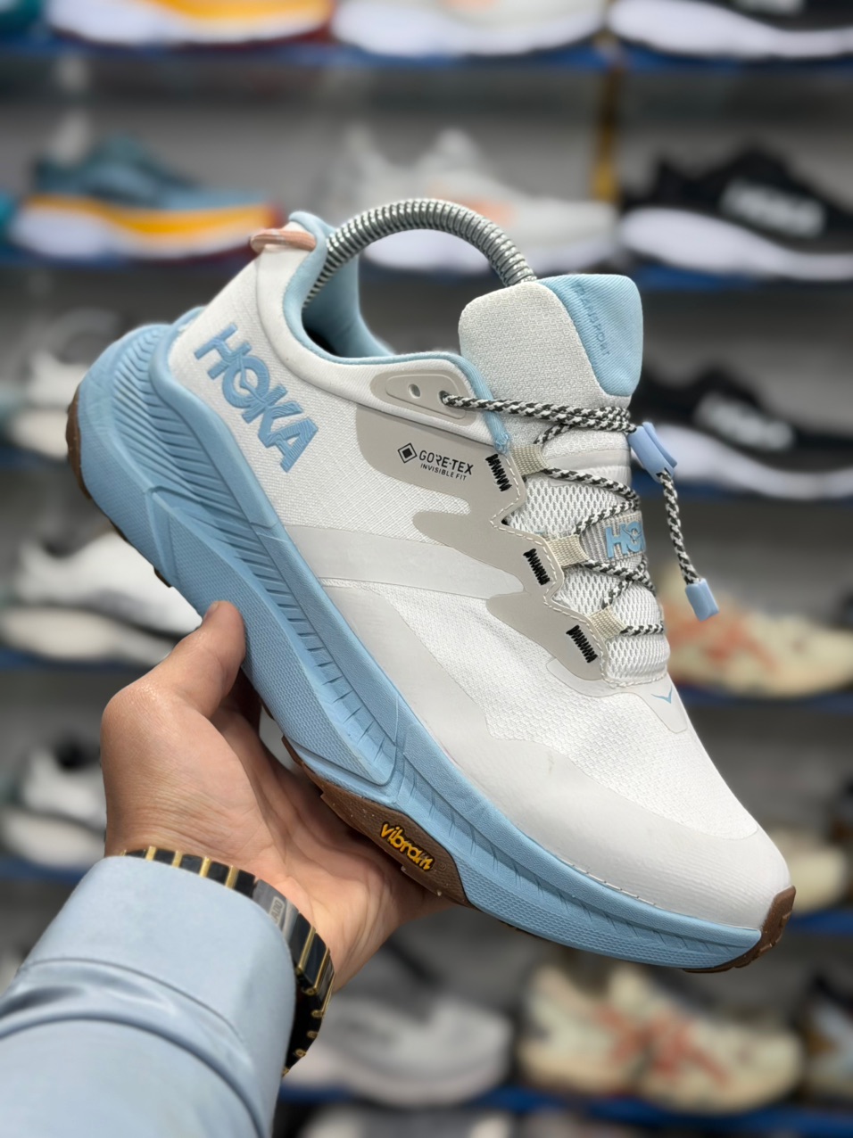 کتونی هوکا ترنسپورت مسترکوالیتی HOKA Transport goretexساخت ویتنام وارداتی زیره ویبرام ضد آب کیفیت عالی سایز 40 الی ۴۵فروش تکی و عمده ضمانت کیفیت کالا