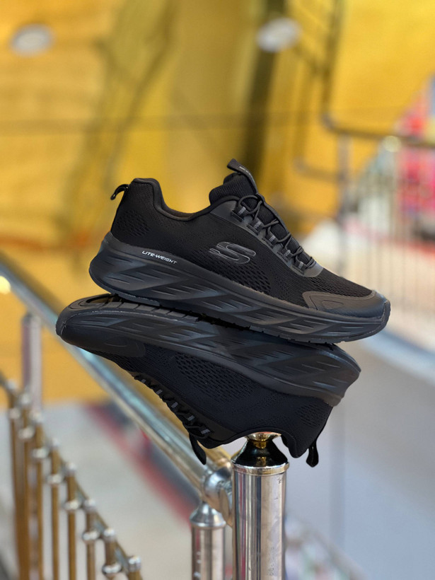 کتونی اسکیچرز ارچ فیت برزنتی ضد آب طبی و سبکSkechers Archfit Airmaxساخت ویتنام وارداتی سایز ۴۰ الی ۴۵ فروش تکی و عمده ضمانت کیفیت کالا