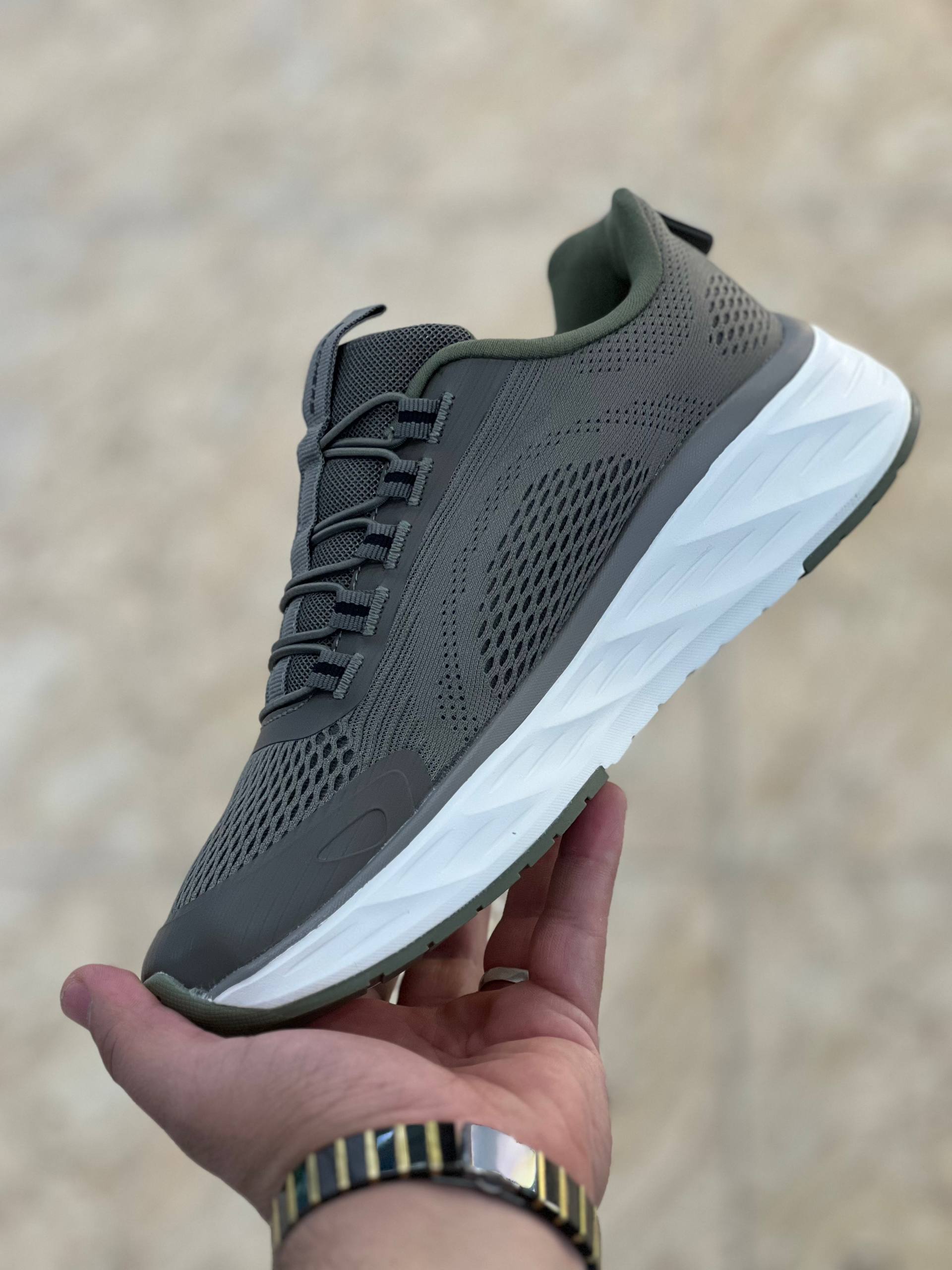 کتونی اسکیچرز ارچ فیت برزنتی ضد آب طبی و سبکSkechers Archfit Airmaxساخت ویتنام وارداتی سایز ۴۰ الی ۴۵ فروش تکی و عمده ضمانت کیفیت کالا