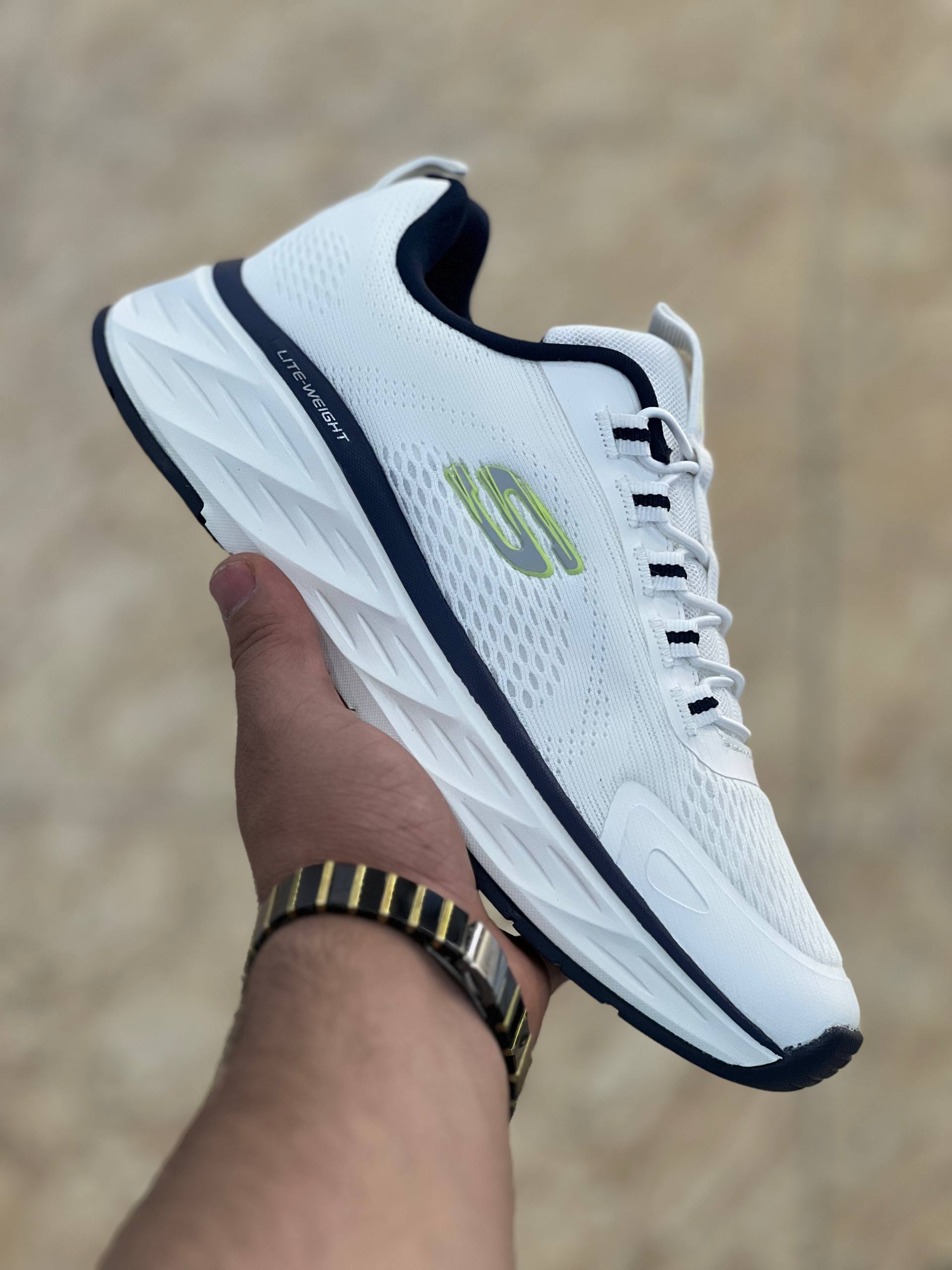 کتونی اسکیچرز ارچ فیت برزنتی ضد آب طبی و سبکSkechers Archfit Airmaxساخت ویتنام وارداتی سایز ۴۰ الی ۴۵ فروش تکی و عمده ضمانت کیفیت کالا