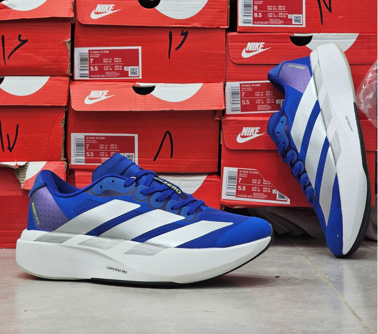 آدیداس آدیزیرو Adidas Adizero EVOSLساخت ویتنام وارداتی سایز ۳۸ الی ۴۵ ست جذاب زنانه و مردانه ضمانت کالا فروش تکی و عمده بالاترین کیفیت مسترکوالیتی A