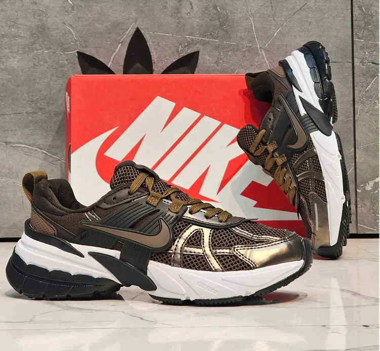 کتونی نایک وی تو کی Nike V2k Runساخت ویتنام وارداتی سایز 37الی۴۵ فروش تکی و عمده ضمانت اصالت کالا بالاترین کیفیت درجه ۱