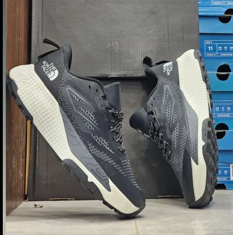 کتونی نورث فیس آلتامسا ۵۰۰ مسترکوالیتی North Face Altamesa 500ساخت ویتنام وارداتی سایز ۴۰ الی ۴۵ضمانت کیفیت کالا فروش تکی و عمده