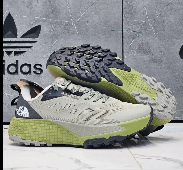 کتونی نورث فیس آلتامسا ۵۰۰ مسترکوالیتی North Face Altamesa 500ساخت ویتنام وارداتی سایز ۴۰ الی ۴۵ضمانت کیفیت کالا فروش تکی و عمده