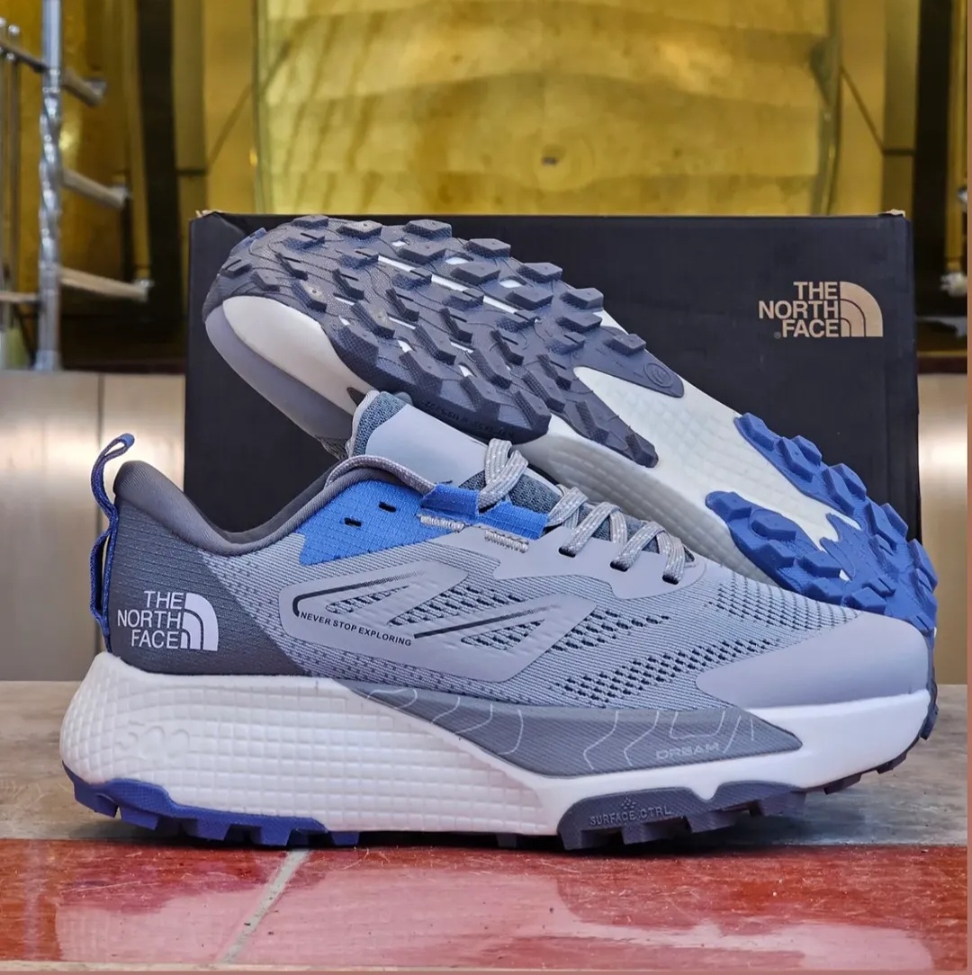 کتونی نورث فیس آلتامسا ۵۰۰ مسترکوالیتی North Face Altamesa 500ساخت ویتنام وارداتی سایز ۴۰ الی ۴۵ضمانت کیفیت کالا فروش تکی و عمده