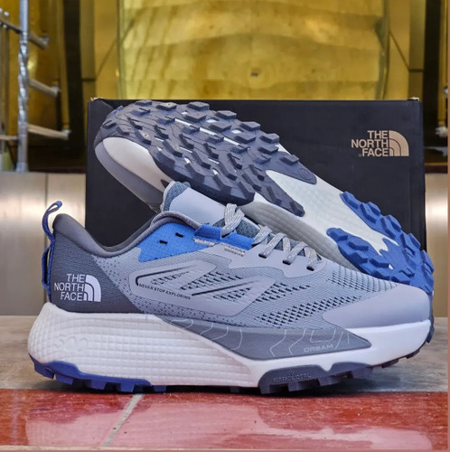کتونی نورث فیس آلتامسا ۵۰۰ مسترکوالیتی North Face Altamesa 500ساخت ویتنام وارداتی سایز ۴۰ الی ۴۵ضمانت کیفیت کالا فروش تکی و عمده