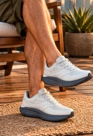 خرید کتونی ساکونی راید۱۸مسترکوالیتی Saucony Ride 18ساخت ویتنام وارداتی سایز ۴۰ الی ۴۵ضمانت کیفیت کالا فروش تکی و عمده