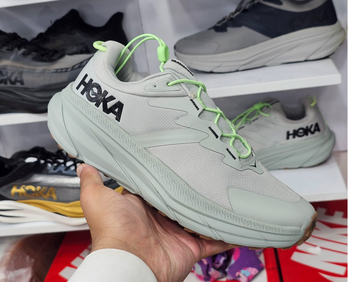 کتونی هوکا ترانسپورت مسترکوالیتی HOKA Transport goretexساخت ویتنام وارداتی زیره ویبرام ضد آب کیفیت عالی سایز 40 الی ۴۵فروش تکی و عمده ضمانت کیفیت کالا