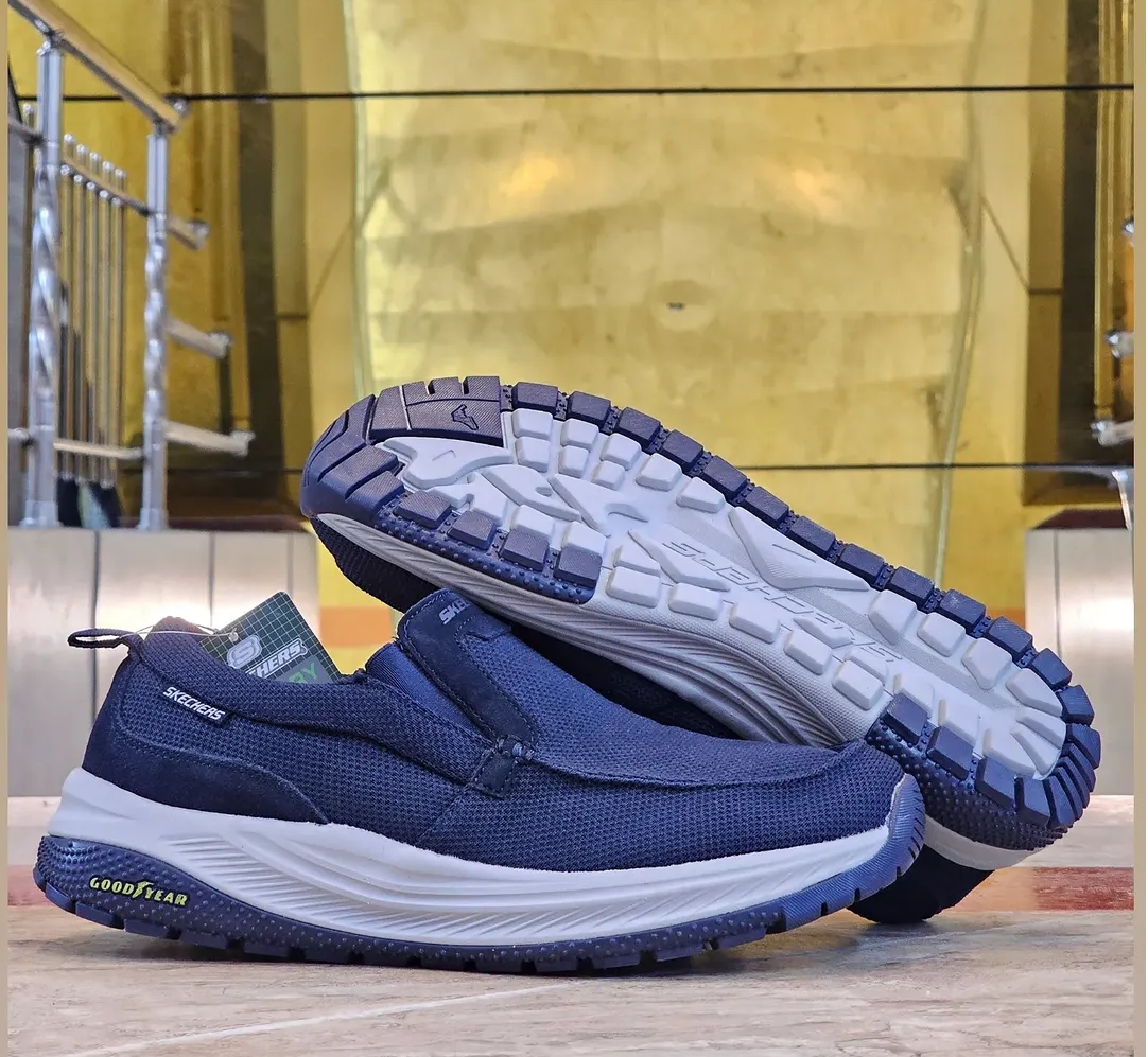 کتونی اسکیچرز اسلیپ Skechers slip lnsساخت ویتنام وارداتی سایز ۴۰الی ۴۵ فروش تکی وعمده ضمانت کیفیت کالا