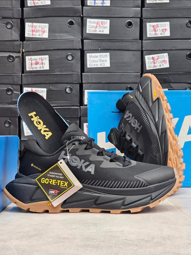 کتونی هوکا وان وان اسکای لاین گورتکس مسترکوالیتی Hoka Skyline زیره ویبرام ضدسایش ولژ چندسانتی 40 تا 45 باجعبه فروش عمده وتک