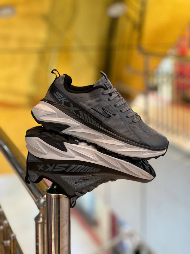 کتونی اسکیچرز مسترکوالیتی Skechers SKXساخت ویتنام وارداتی سایز۴۰ الی ۴۵فروش تکی و عمده ضمانت اصالت کالا بالاترین کیفیت درجه ۱