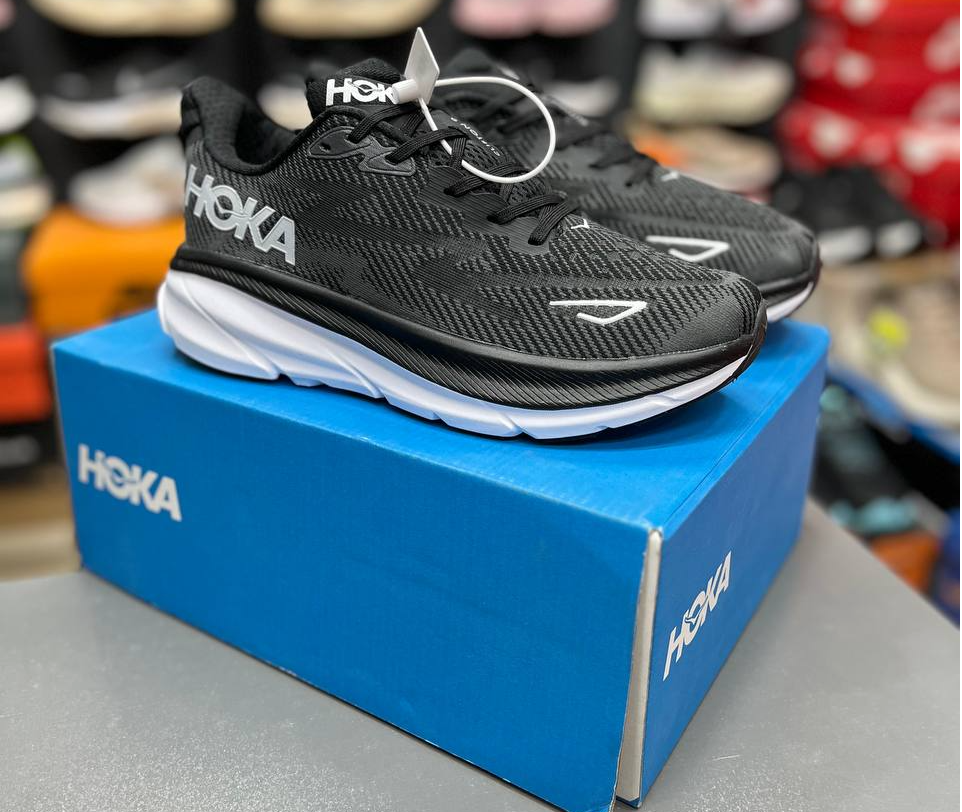 کتونی هوکا کلیفتون 9 مسترکوالیتیHoka Clifton 9ساخت ویتنام وارداتی سایز 40الی ۴۵فروش تکی و عمده ضمانت کیفیت کالا