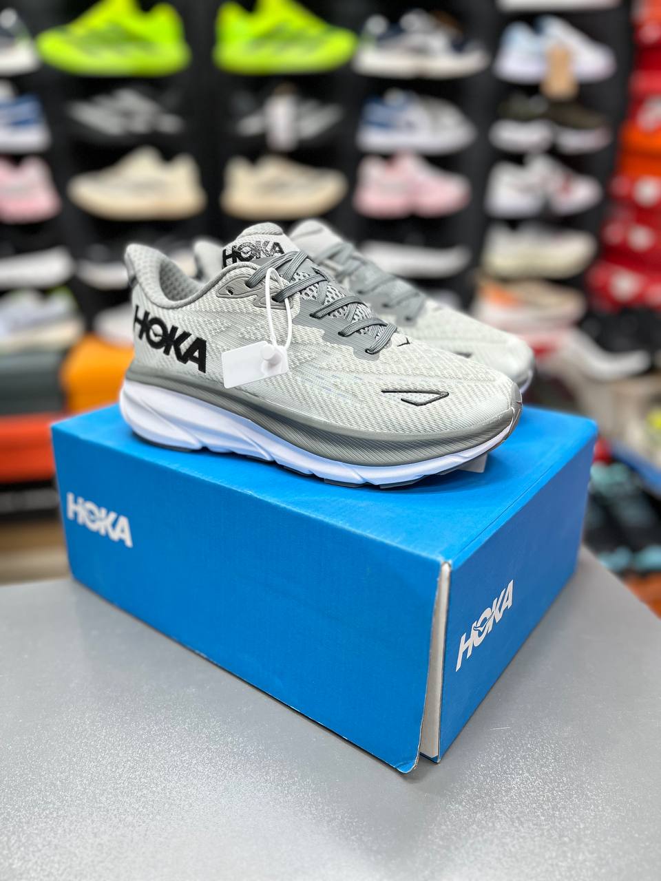 هوکا کلیفتون 9 مسترکوالیتیHoka Clifton 9ساخت ویتنام وارداتی سایز 40الی ۴۵فروش تکی و عمده ضمانت کیفیت کالا