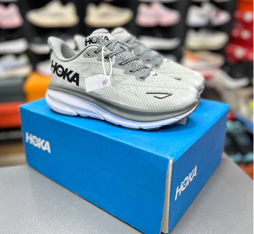 کتونی هوکا کلیفتون 9 مسترکوالیتیHoka Clifton 9ساخت ویتنام وارداتی سایز 40الی ۴۵فروش تکی و عمده ضمانت کیفیت کالا