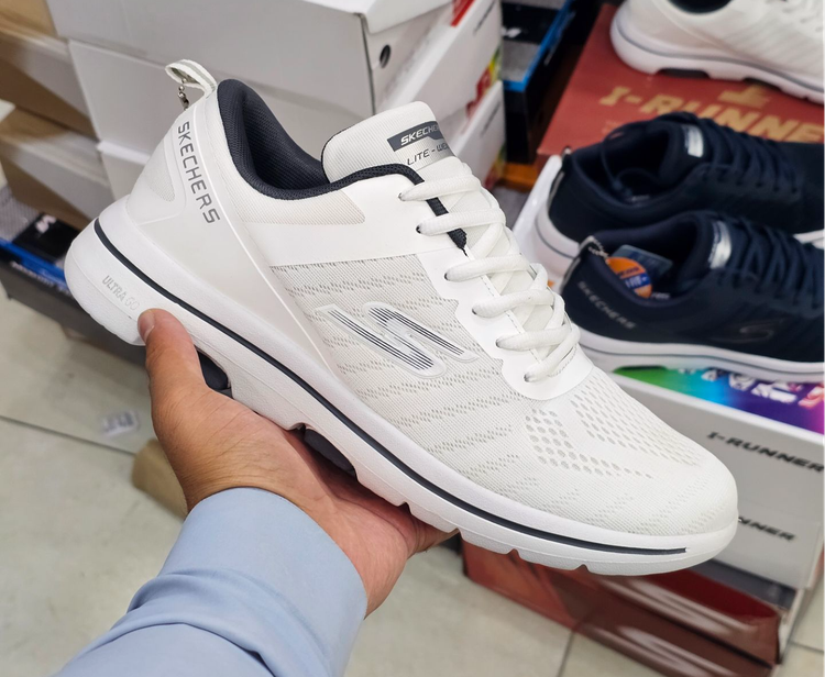کتونی اسکیچرز اولترا گو مسترکوالیتیSkechers Ultra Goساخت ویتنام وارداتی سایز ۴۳الی ۴۸ فروش تکی و عمده ضمانت اصالت کالا کیفیت مسترکوالیتی درجه ۱