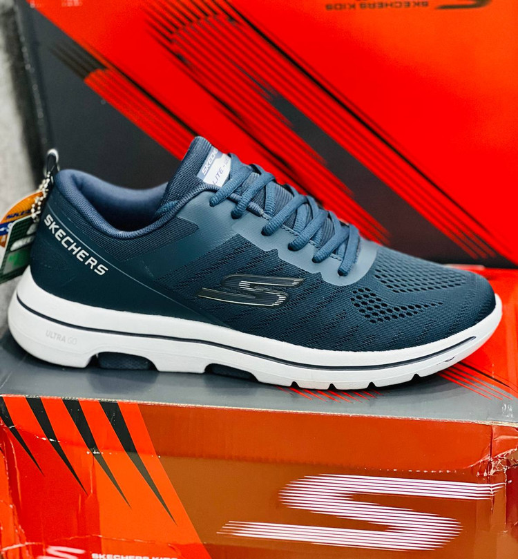 کتونی اسکیچرز اولترا گو مسترکوالیتیSkechers Ultra Goساخت ویتنام وارداتی سایز ۴۳الی ۴۸ فروش تکی و عمده ضمانت اصالت کالا کیفیت مسترکوالیتی درجه ۱