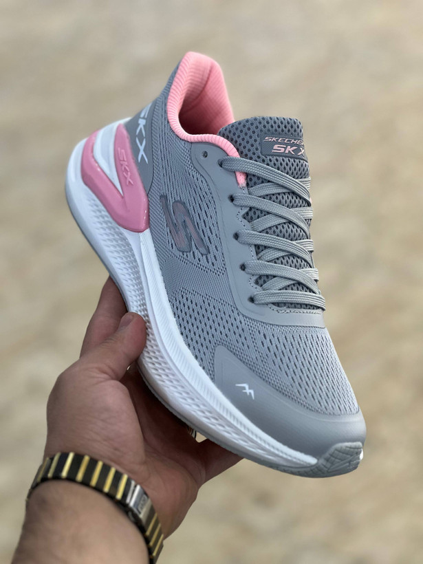 کتونی اسکیچرز مسترکوالیتی Skechers SKXساخت ویتنام وارداتی سایز۳۷ الی ۴۰فروش تکی و عمده ضمانت اصالت کالا بالاترین کیفیت درجه ۱