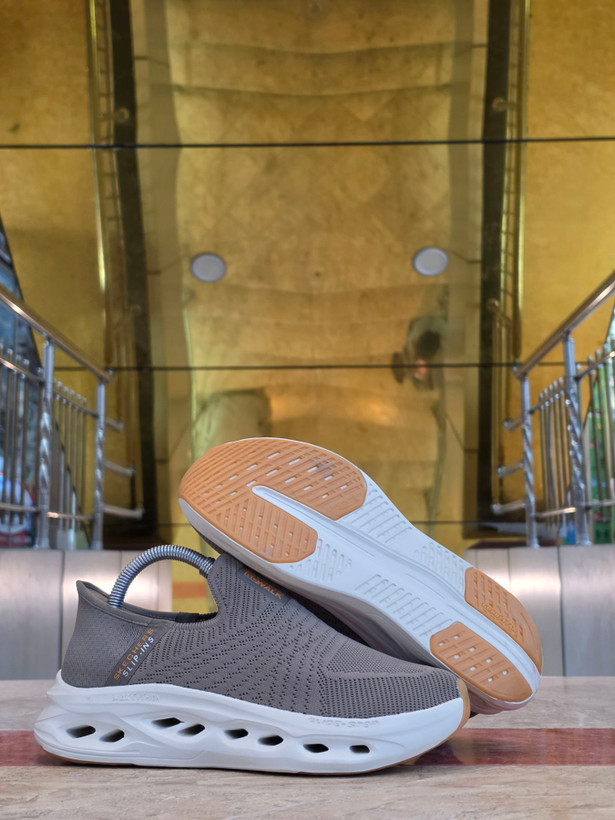 خرید کتونی بدون بند اسکیچرز گو واک مسترکوالیتیSkechers Go Walk سایز 40 الی 45فروش تکی و عمده ضمانت کیفیت کالا