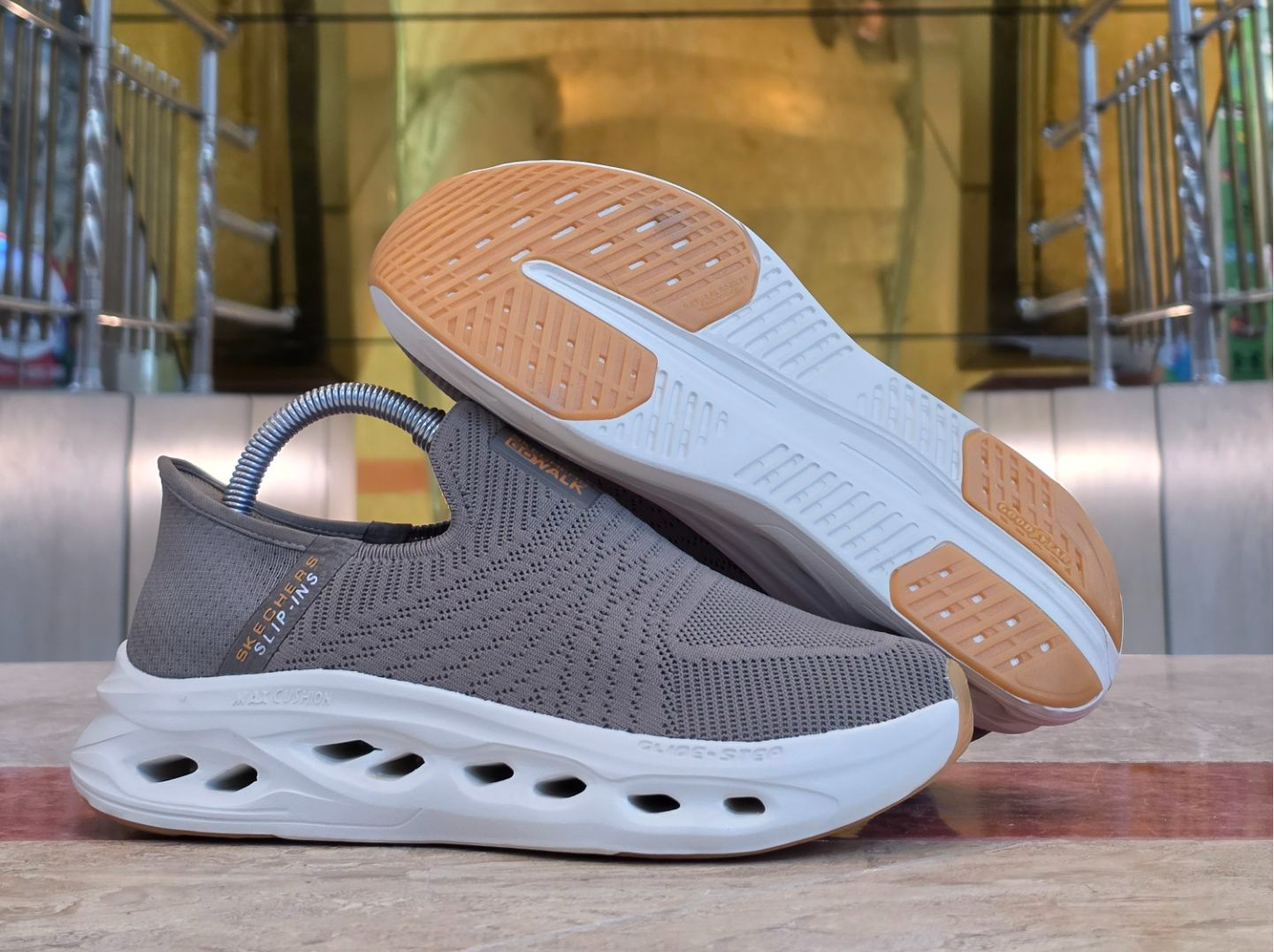 کتونی اسکیچرز بدون بند گو واک مسترکوالیتی /سایز 40 الی 45/Skechers Go Walk/ فروش عمده و تک