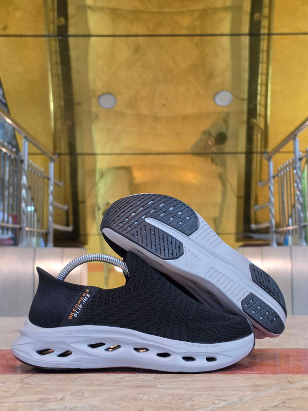 اسکیچرز بدون بند گو واک مسترکوالیتیSkechers Go Walk سایز 40 الی 45فروش تکی و عمده ضمانت کیفیت کالا