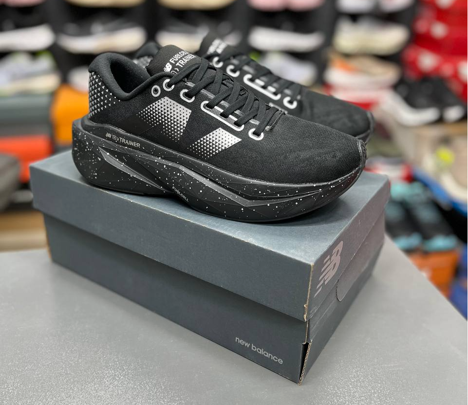 کتونی نیوبالانس الیت مسترکوالیتیNew Balance FuelCell SuperComp Elite v3ساخت ویتنام وارداتی سایز ۴۰ الی۴۵فروش تکی و عمده پایین ترین قیمت بالاترین کیفیت ضمانت اصالت کالا